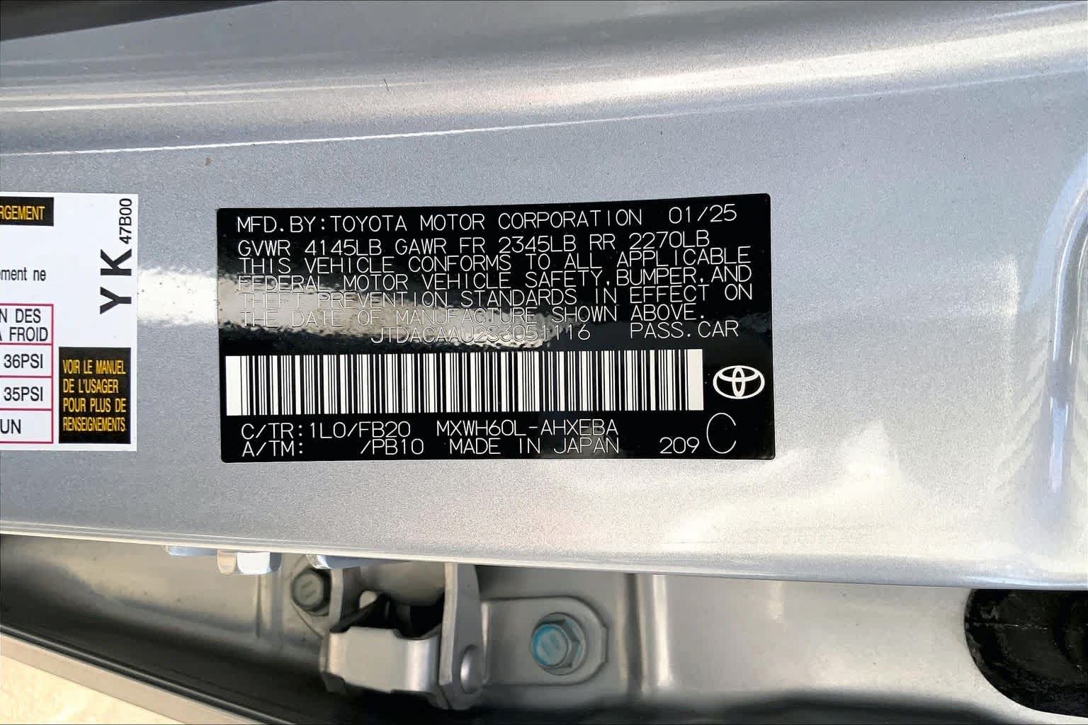 Used 2025 Toyota Prius LE FWD image 33