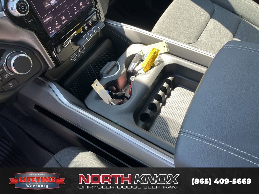 New 2026 RAM 1500 Big Horn AWD/4WD image 10
