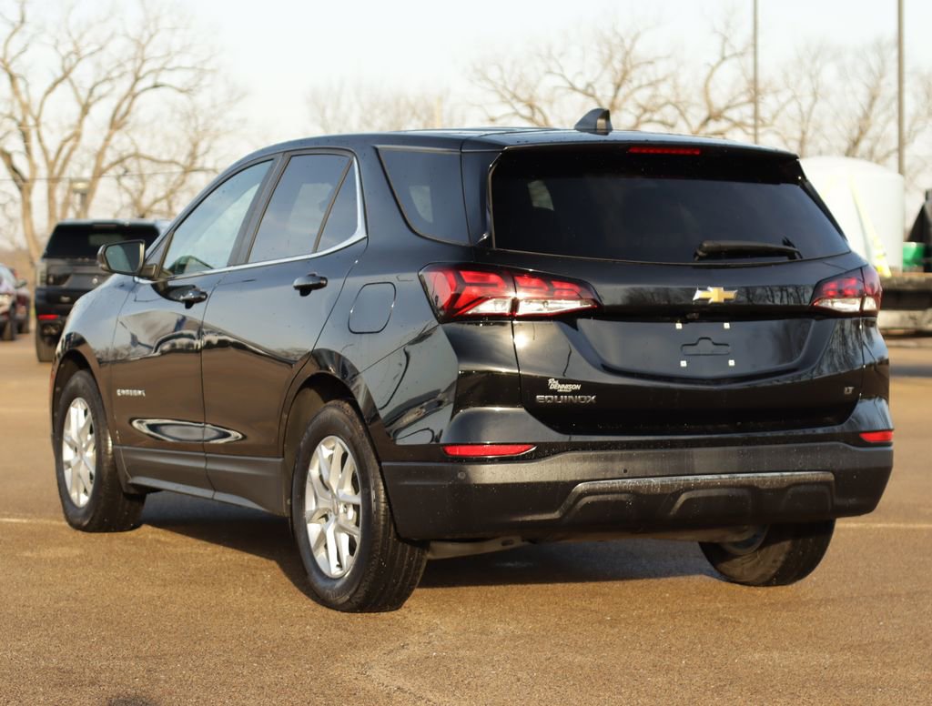 Used 2024 Chevrolet Equinox LT w/ LPO, Floor Liner Package image 5
