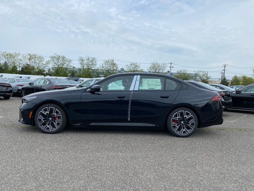 New 2026 BMW i5 eDrive40 w/ M Sport Package AWD/4WD image 4