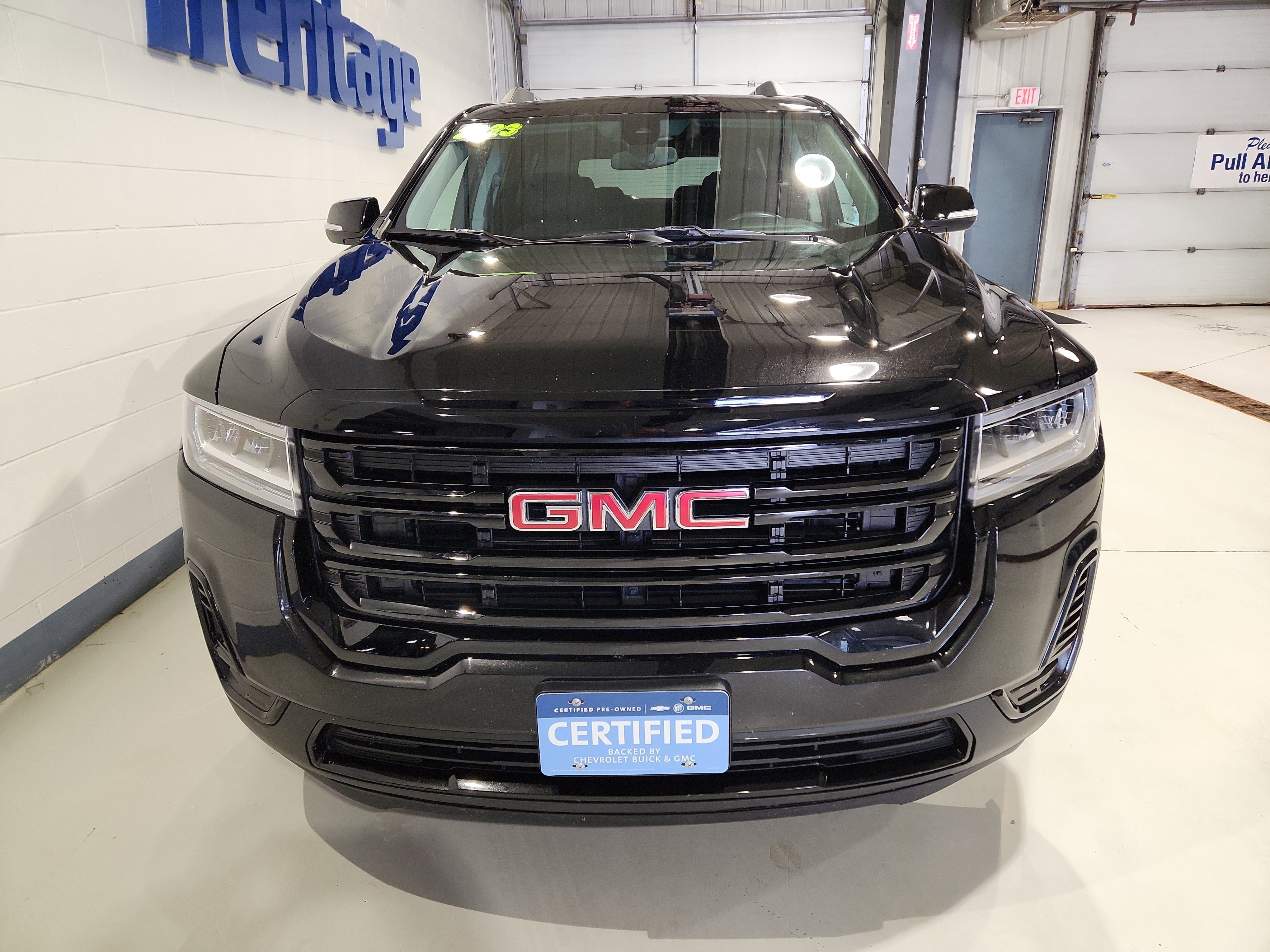 Certified 2023 GMC Acadia SLE w/ Elevation Edition image 3