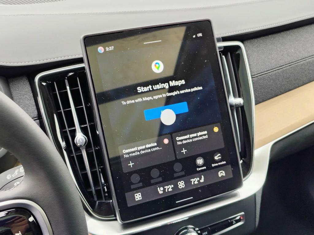 New 2026 Volvo XC90 T8 Plus w/ Protection Package AWD/4WD image 14