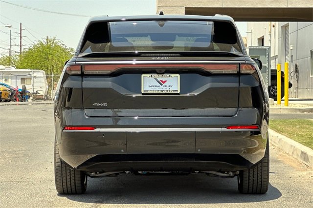 New 2025 Jeep Wagoneer Limited image 10