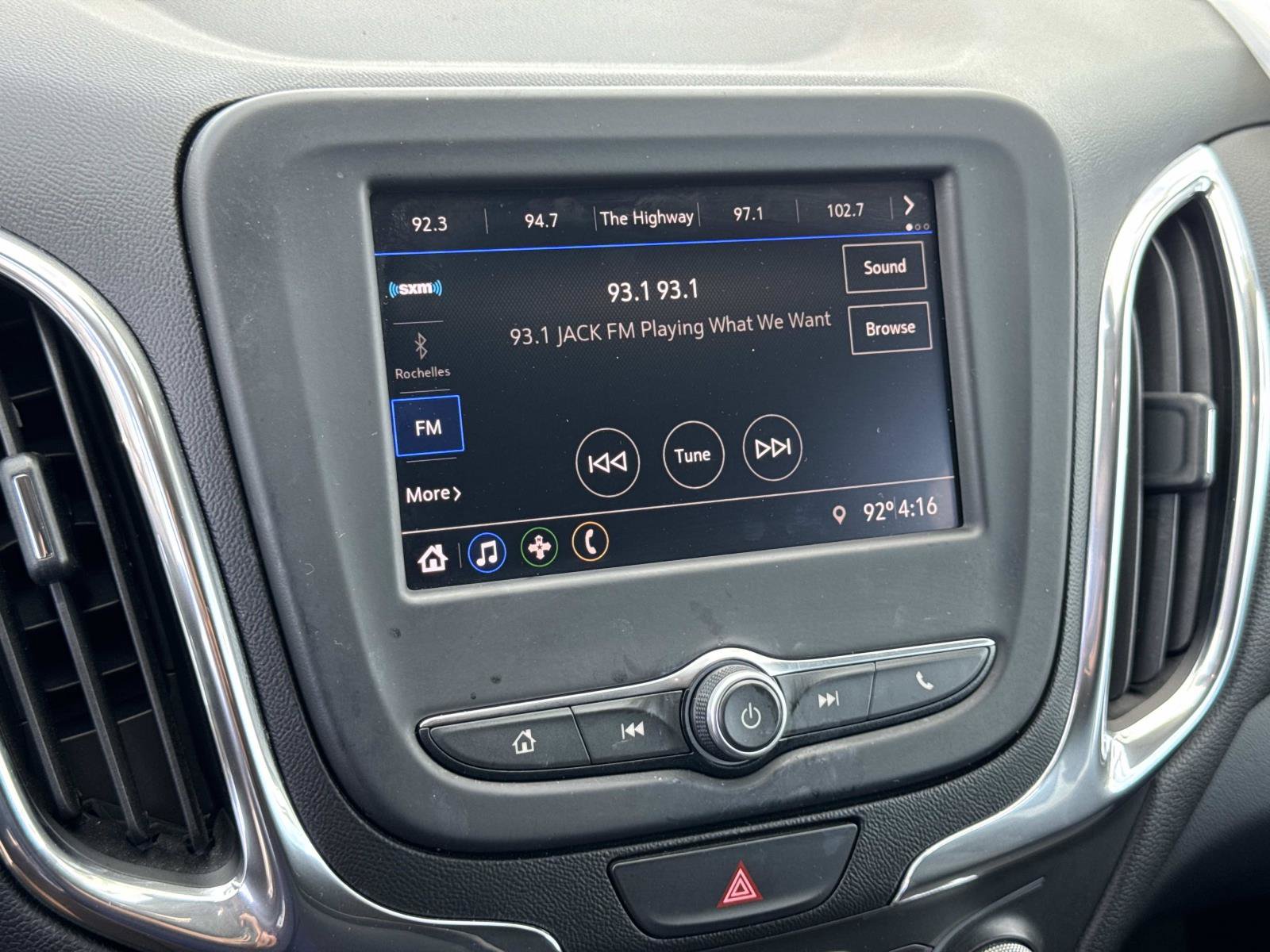 Used 2020 Chevrolet Equinox LT FWD image 14