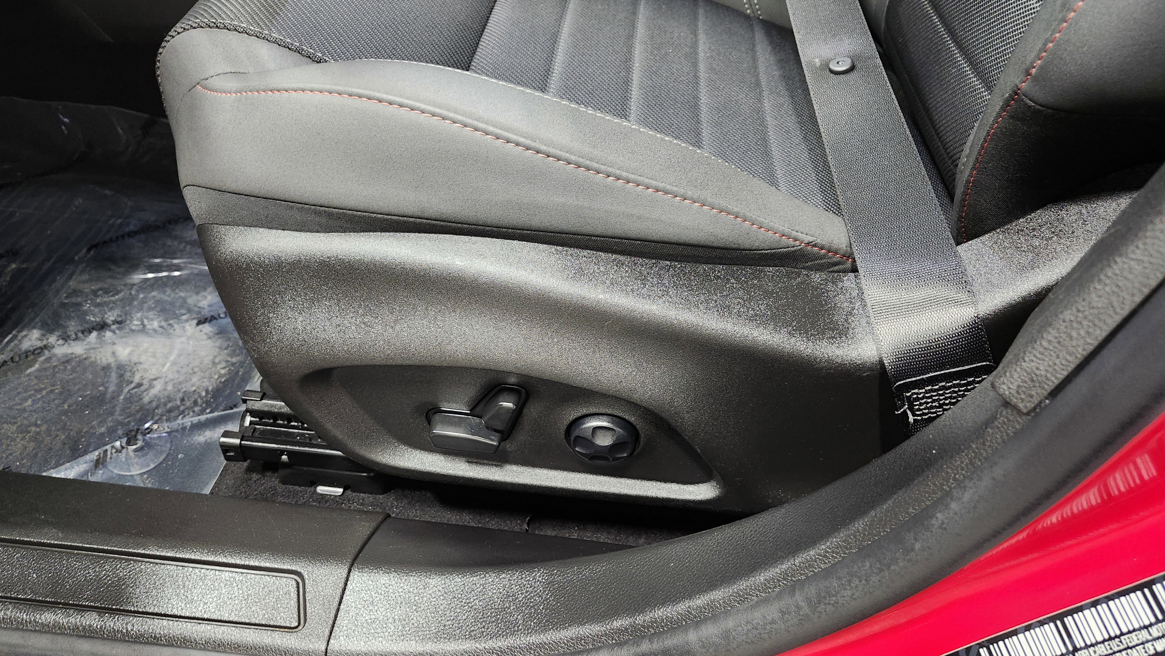 Used 2024 Dodge Hornet R/T image 25