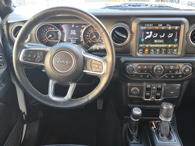 Used 2022 Jeep Wrangler Unlimited Sahara w/ Cold Weather Group AWD/4WD image 15