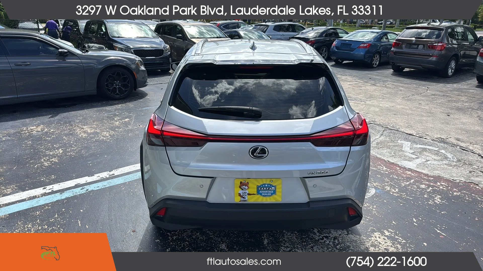 Used 2019 Lexus UX 200 w/ Premium Package FWD image 8
