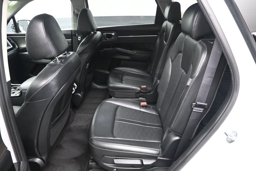 Certified 2024 Kia Sorento SX AWD/4WD image 31