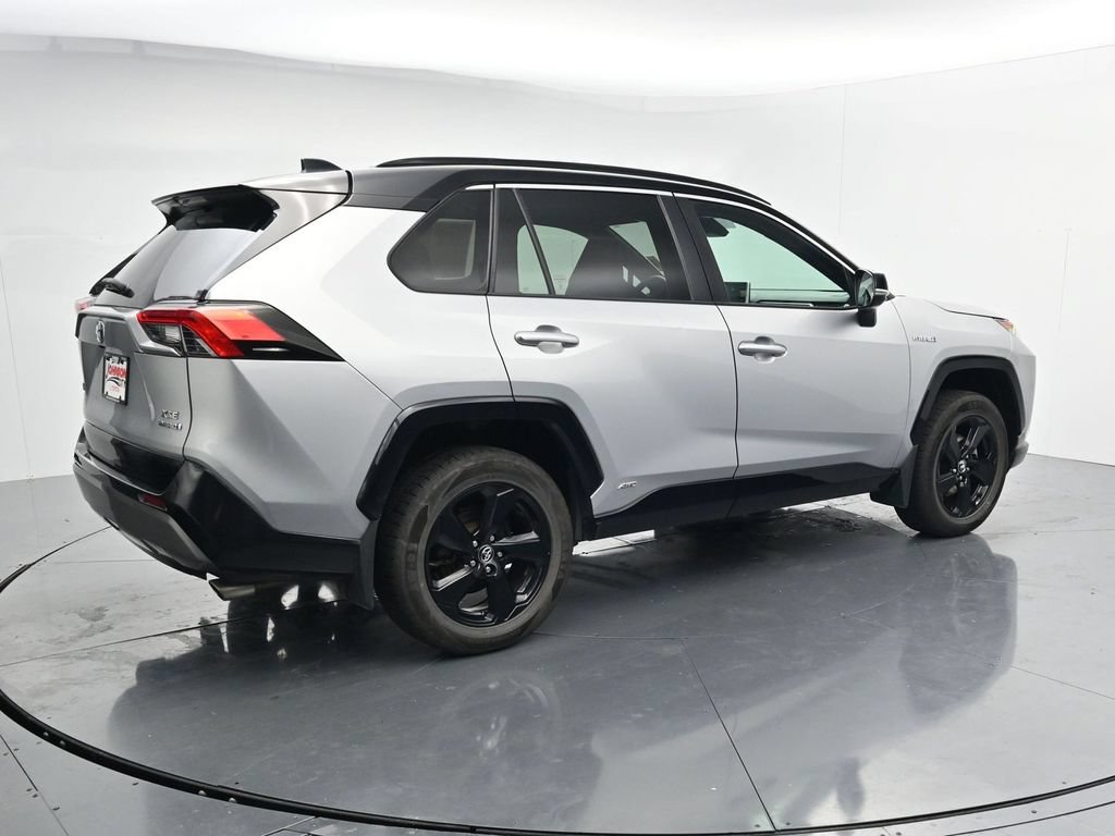 Used 2021 Toyota RAV4 XSE AWD/4WD image 8