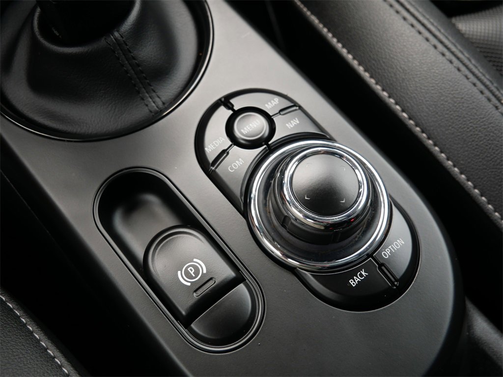 Used 2024 MINI Cooper SE image 22