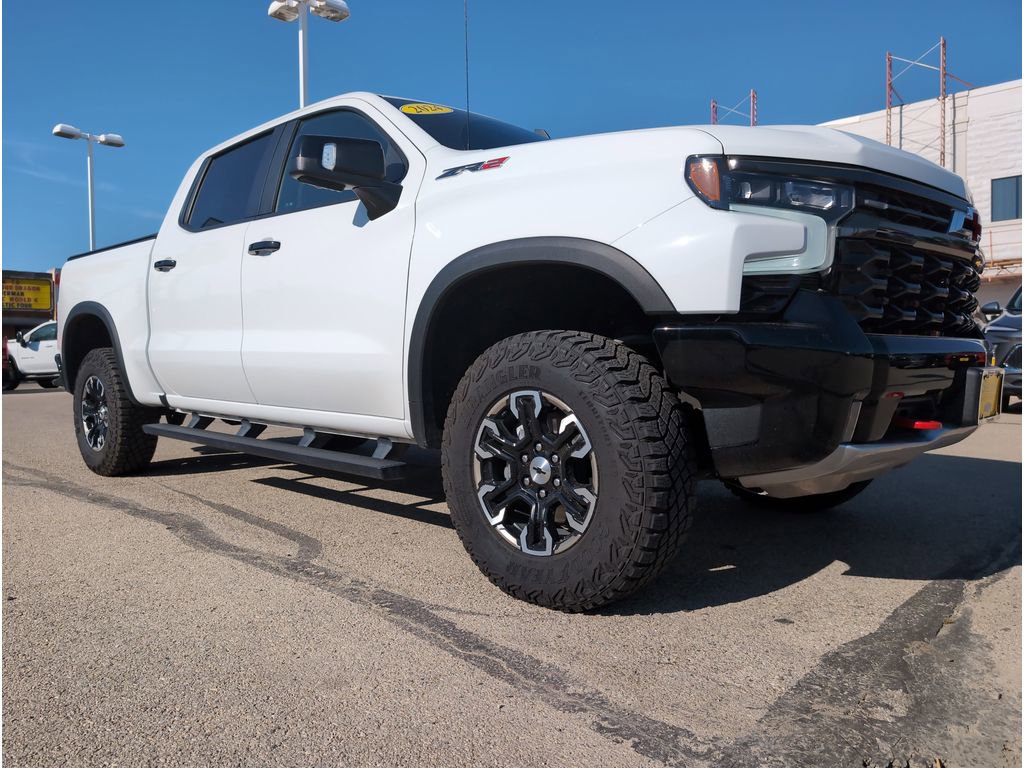 Used 2024 Chevrolet Silverado 1500 ZR2 w/ Technology Package image 40
