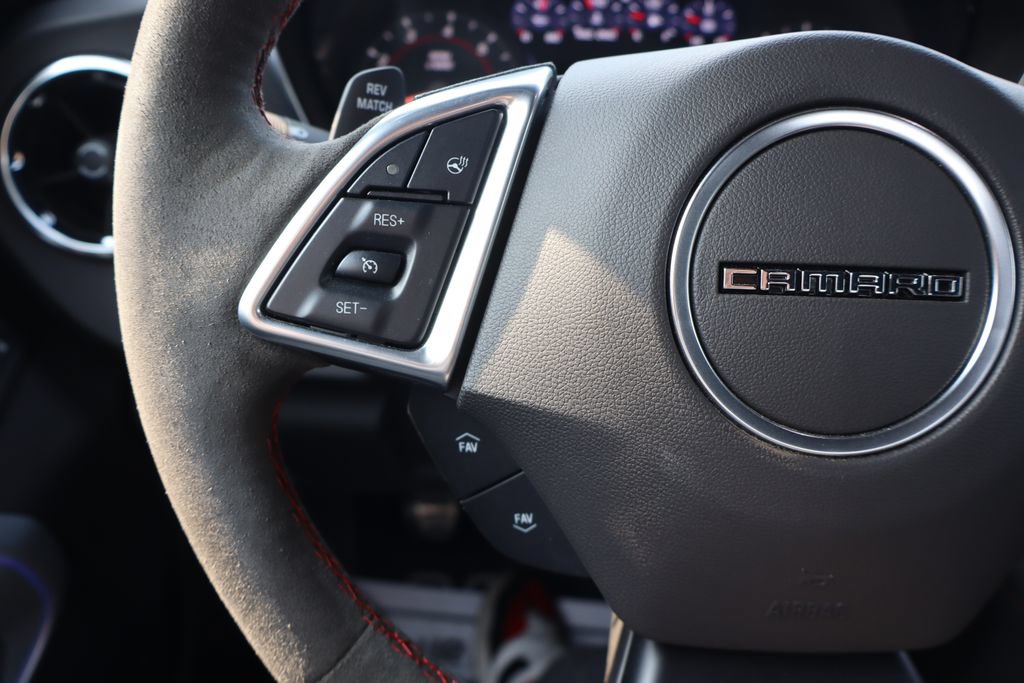 Used 2022 Chevrolet Camaro ZL1 RWD image 11