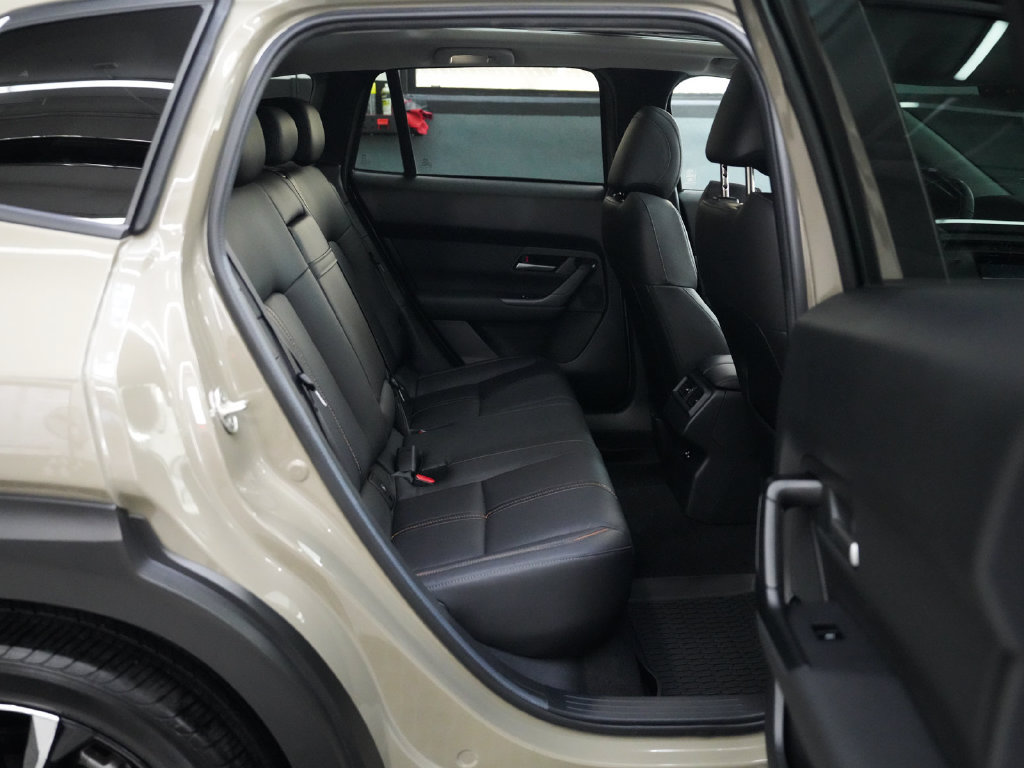 Used 2024 MAZDA CX-50 AWD 2.5 Turbo w/ Weather Package image 33