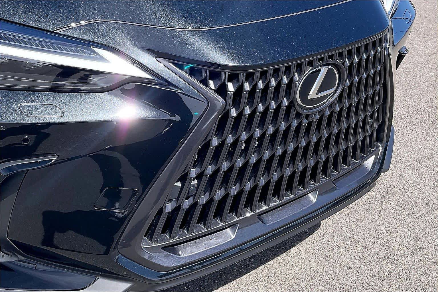Used 2024 Lexus NX 350h AWD w/ Vision Package image 28