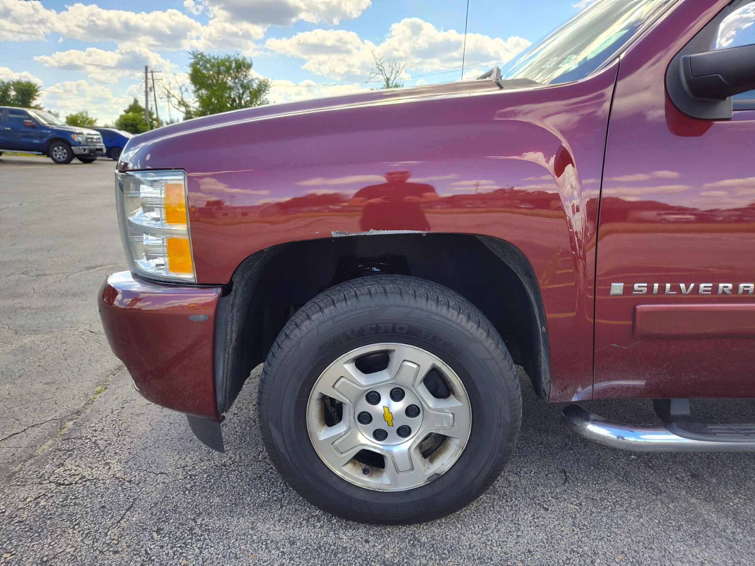 Used 2008 Chevrolet Silverado 1500 LT w/ 1LT Convenience Package RWD image 2