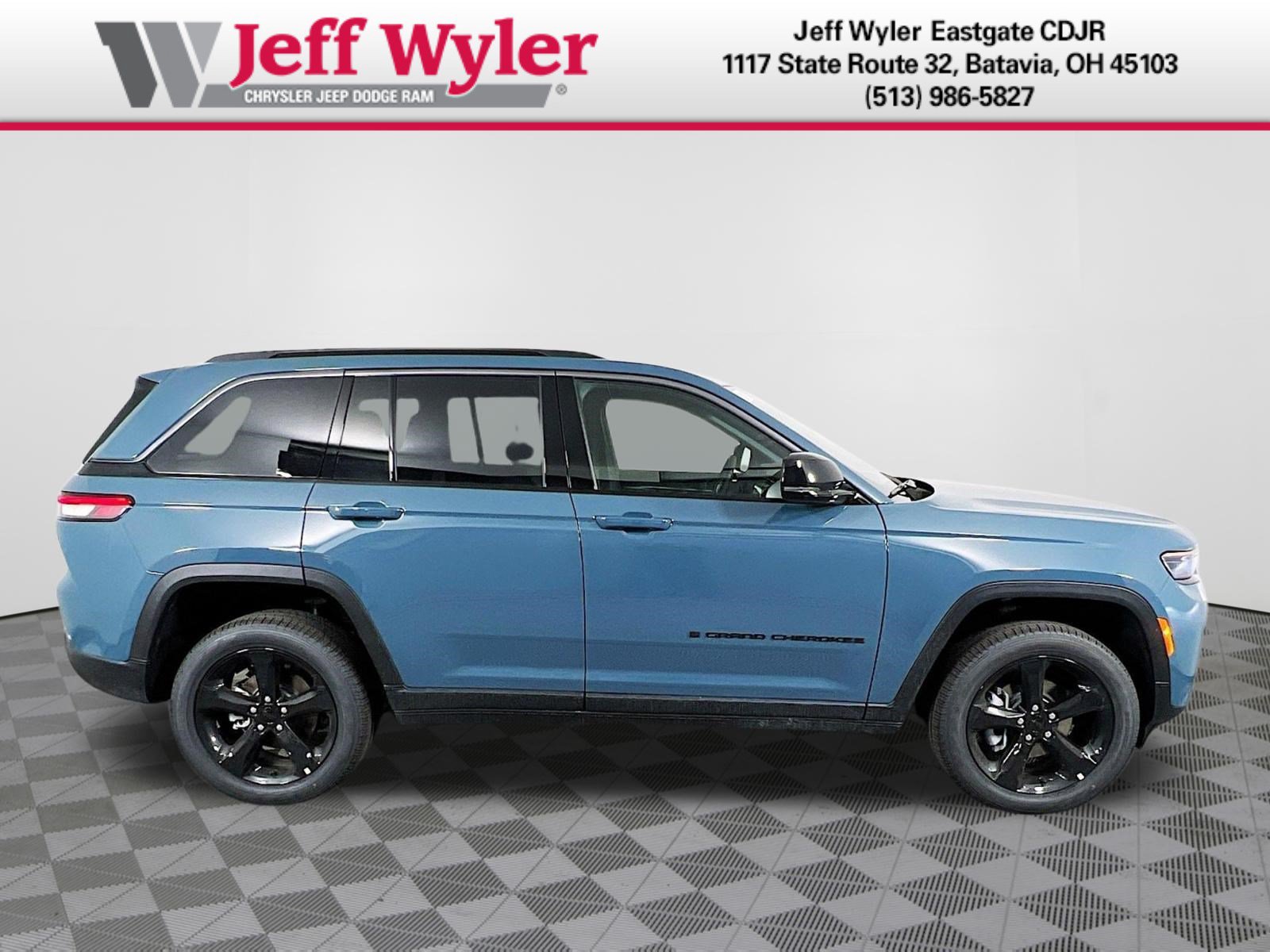 New 2026 Jeep Grand Cherokee Limited w/ Limited Altitude Package AWD/4WD image 31