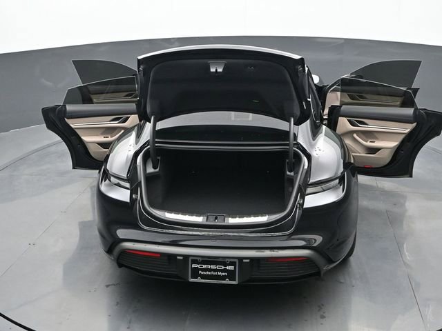 Used 2025 Porsche Taycan 4S image 29