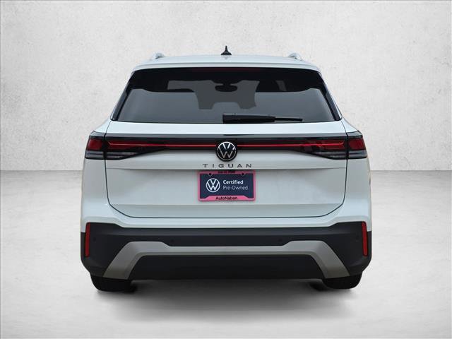 Used 2025 Volkswagen Tiguan S image 6