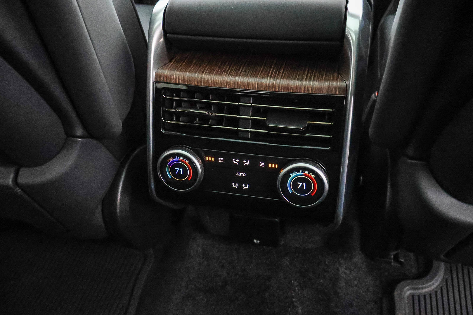 New 2025 Land Rover Range Rover SE AWD/4WD image 20