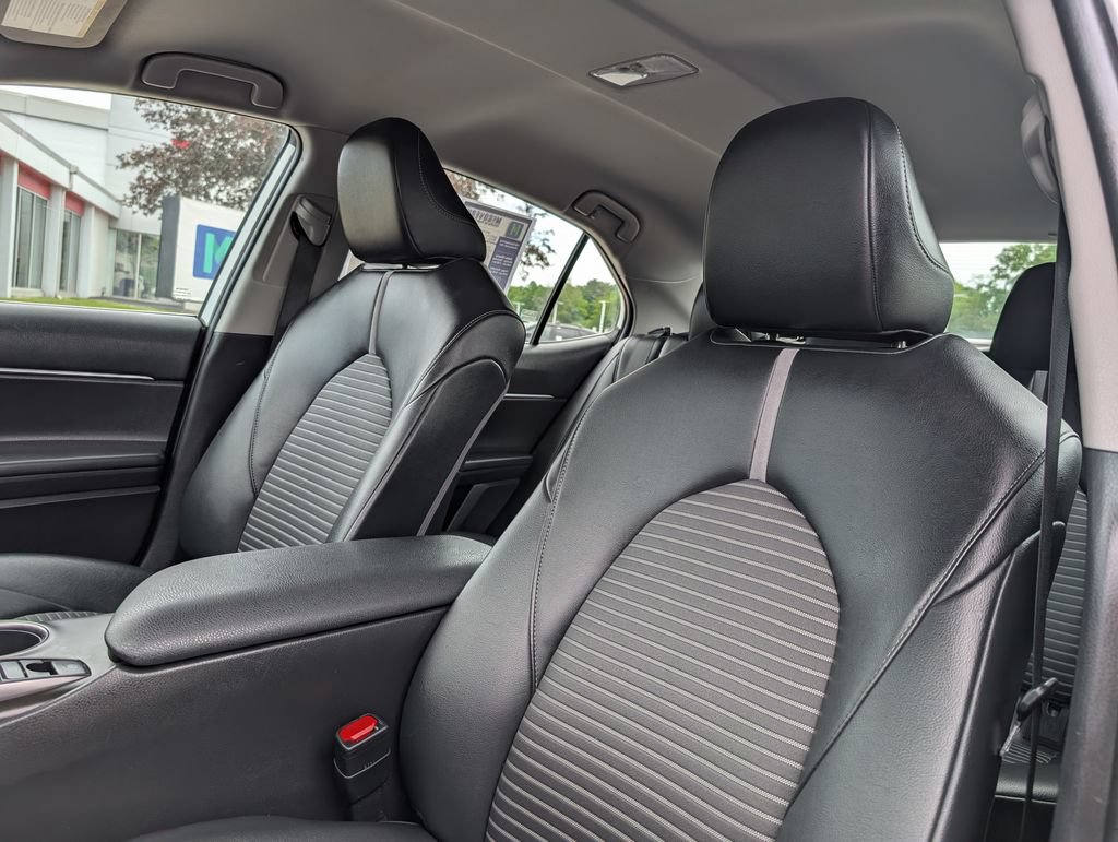 Used 2022 Toyota Camry SE AWD/4WD image 18