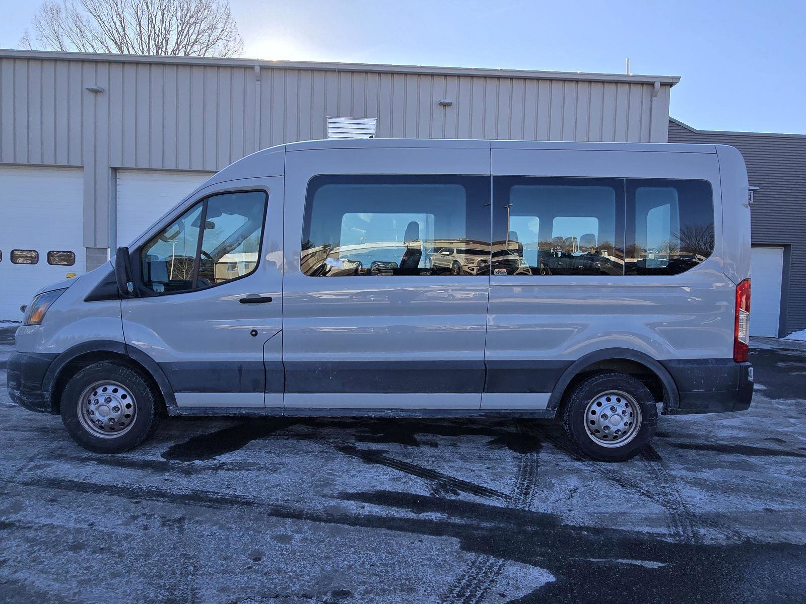 Used 2023 Ford Transit 350 XL image 6