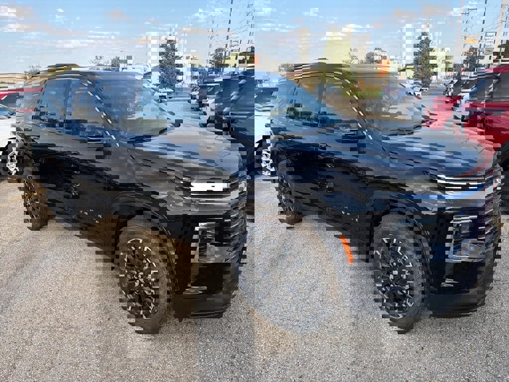 New 2026 Chevrolet Traverse LT w/ Sun and Wheel Package image 2