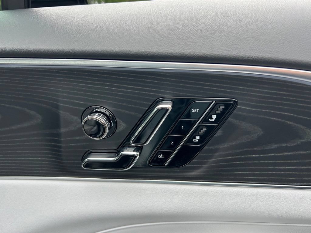 Used 2025 Cadillac Lyriq Sport RWD image 51