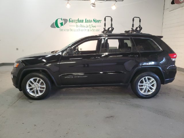 Used 2017 Jeep Grand Cherokee Laredo w/ Quick Order Package 23E AWD/4WD image 3