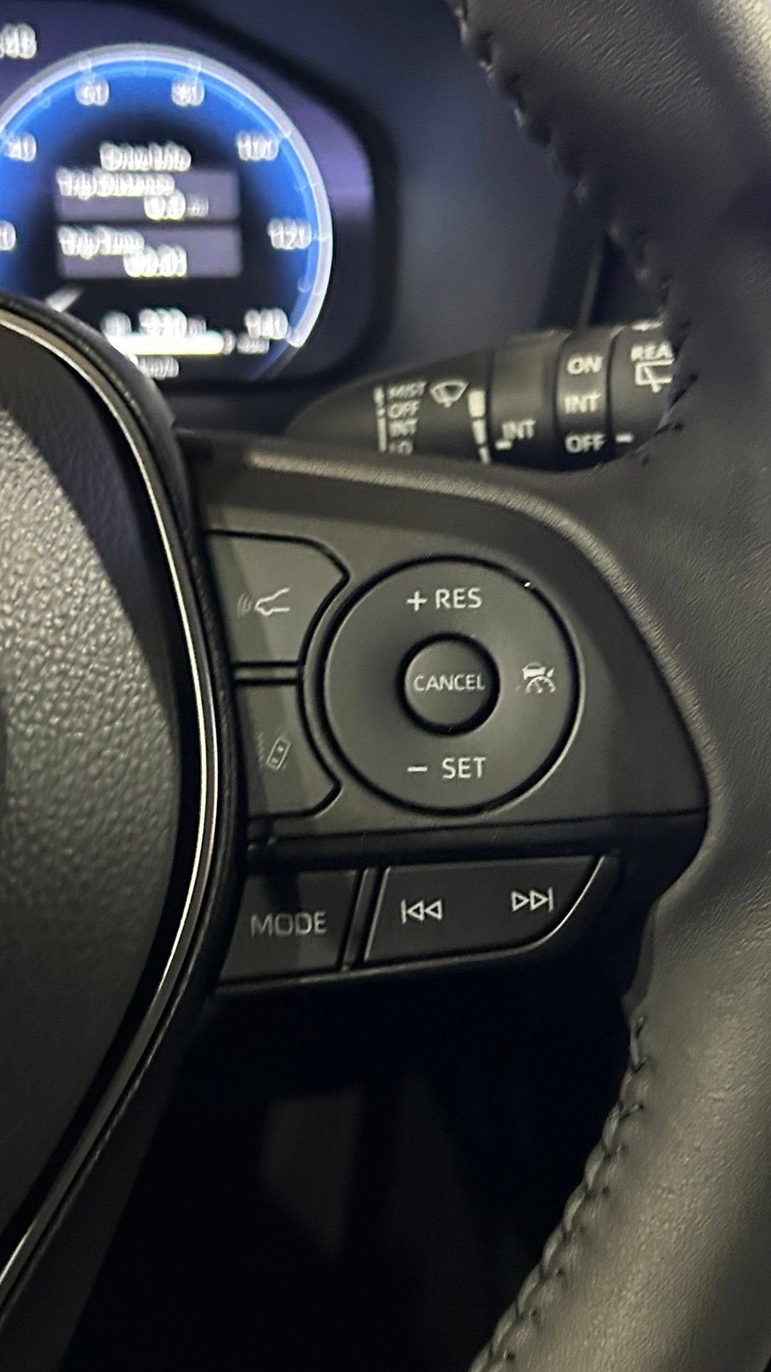 Used 2025 Toyota RAV4 Limited FWD image 68