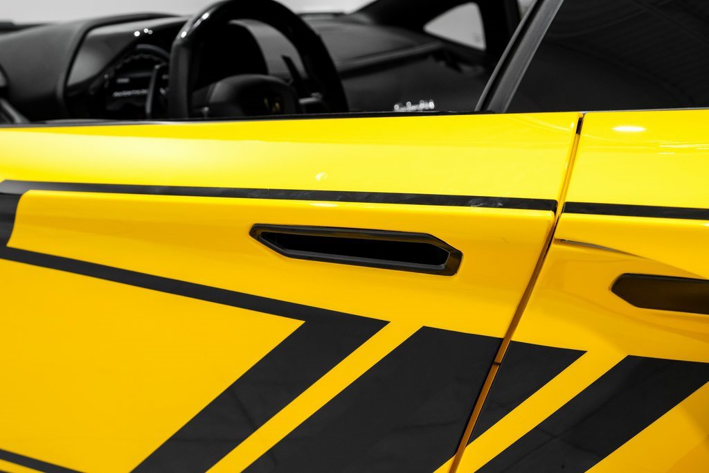 Used 2016 Lamborghini Aventador LP 700-4 image 37