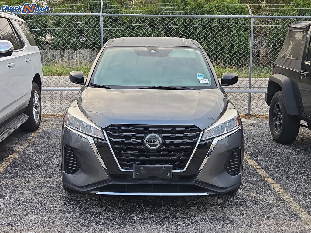 Used 2021 Nissan Kicks S FWD image 2