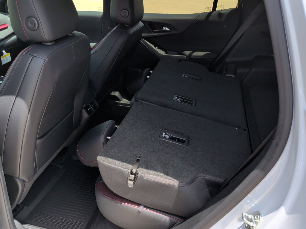 New 2026 Chevrolet Equinox RS FWD image 37