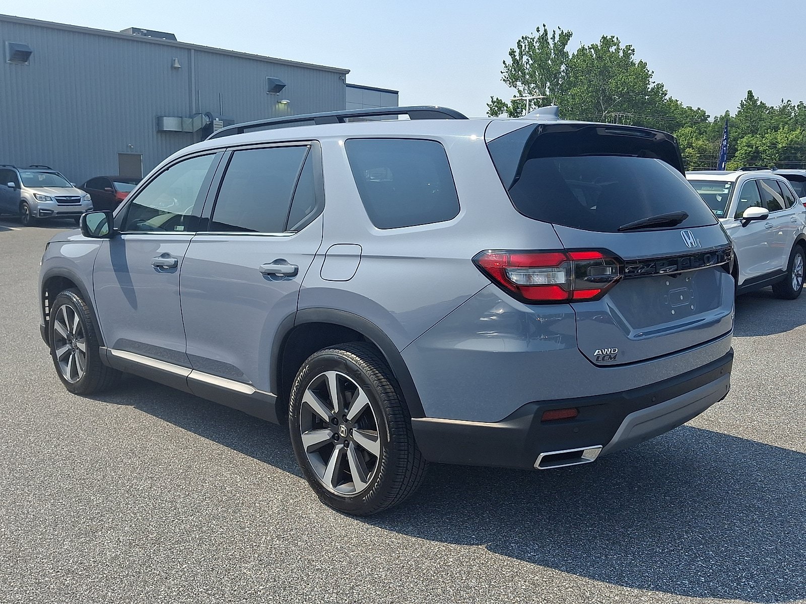 Used 2023 Honda Pilot Touring image 6