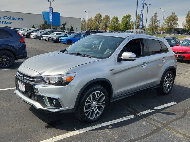 Used 2018 Mitsubishi Outlander Sport SE AWD/4WD image 3