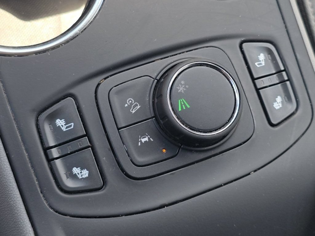 Used 2024 GMC Terrain SLT FWD image 9
