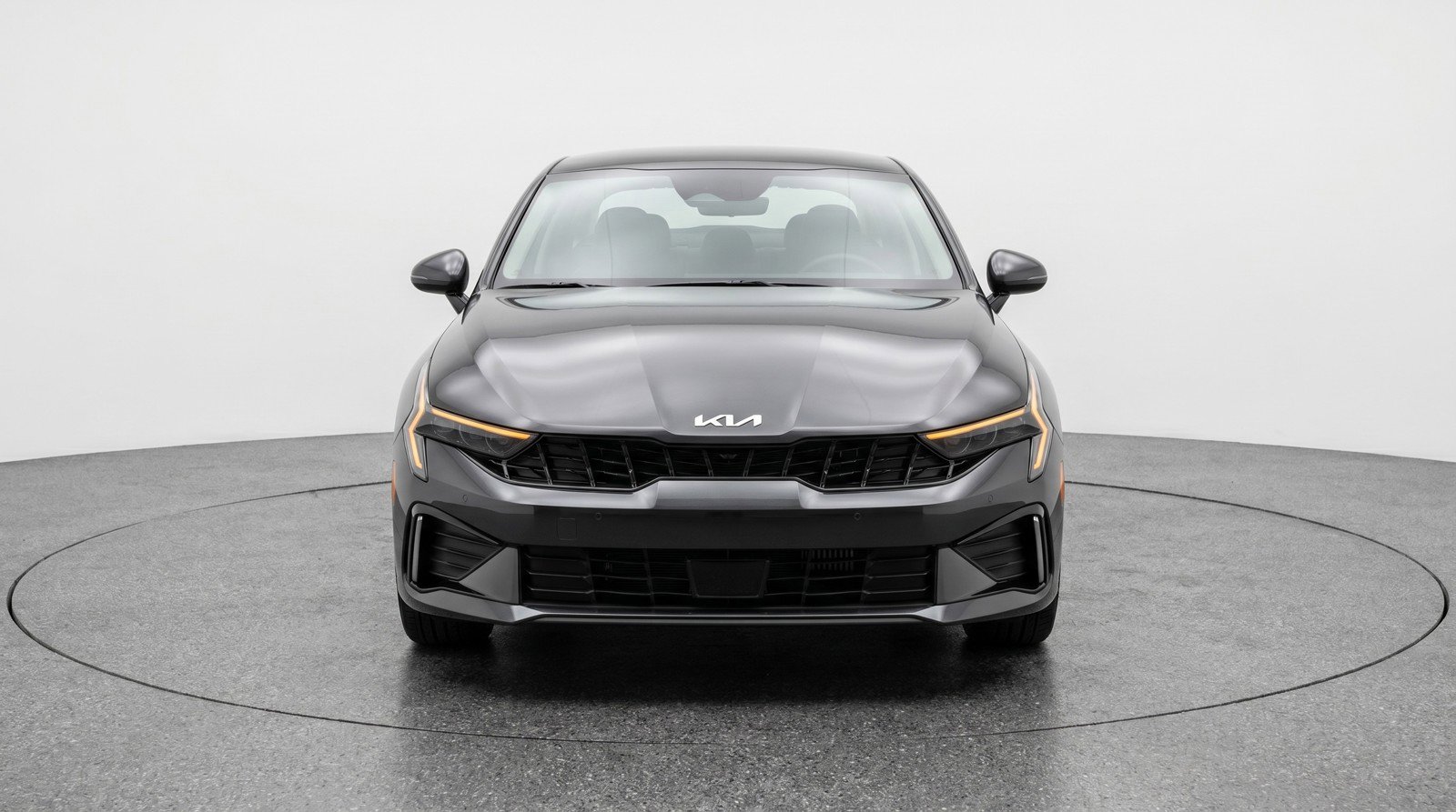 Used 2025 Kia K5 LXS FWD image 2