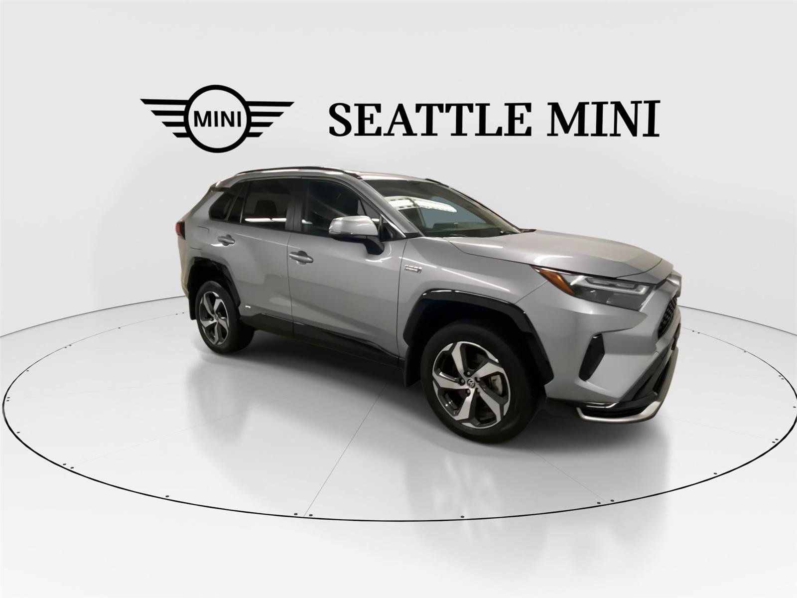Used 2023 Toyota RAV4 SE w/ Weather & Moonroof Package AWD/4WD image 13
