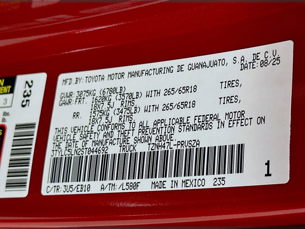 Certified 2025 Toyota Tacoma Limited AWD/4WD image 32