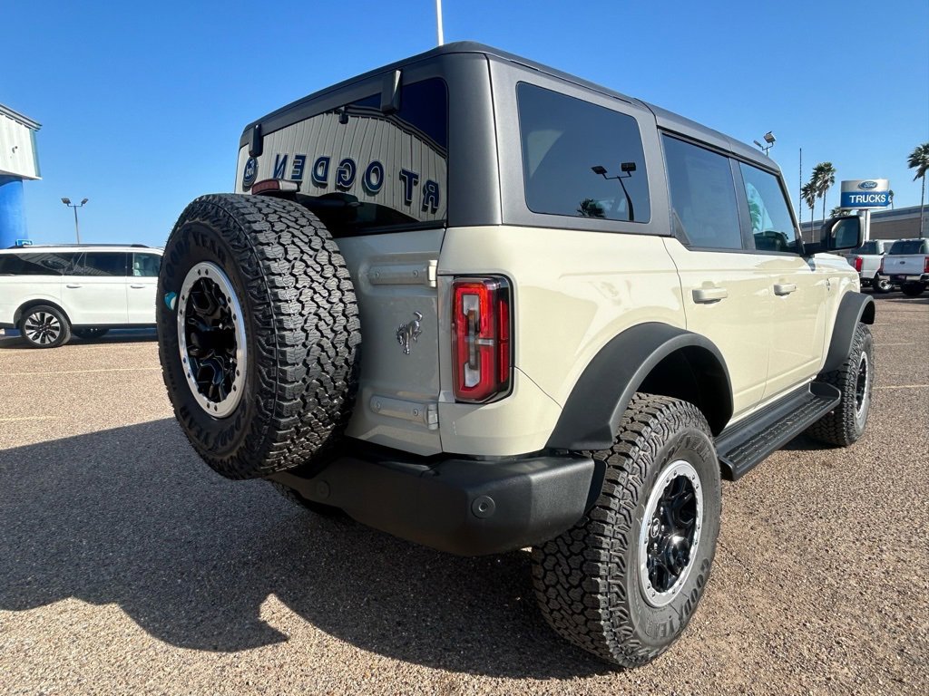 New 2025 Ford Bronco Outer Banks w/ Sasquatch Package image 7