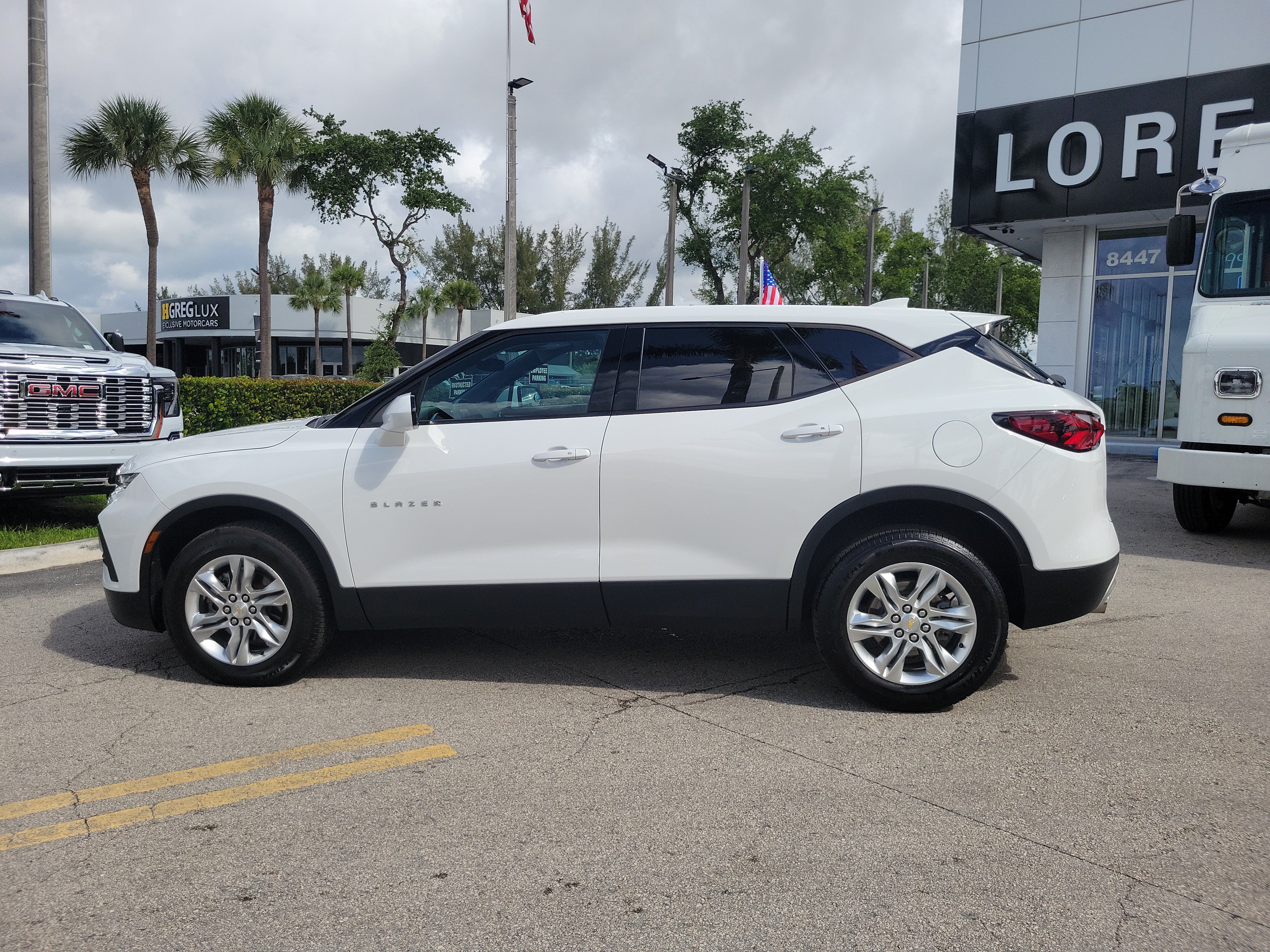 Used 2022 Chevrolet Blazer LT FWD image 8