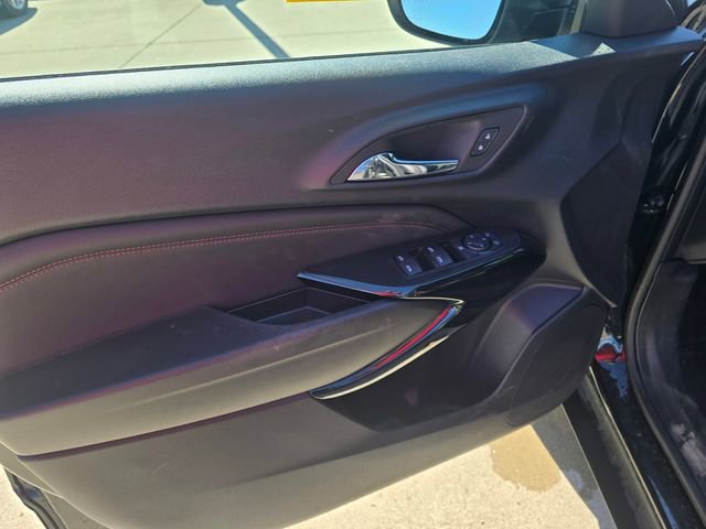 Used 2025 Chevrolet Trax RS w/ Driver Confidence Package FWD image 19