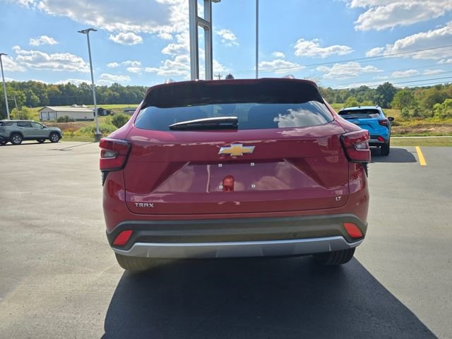 New 2026 Chevrolet Trax LT w/ Sunroof Package image 3