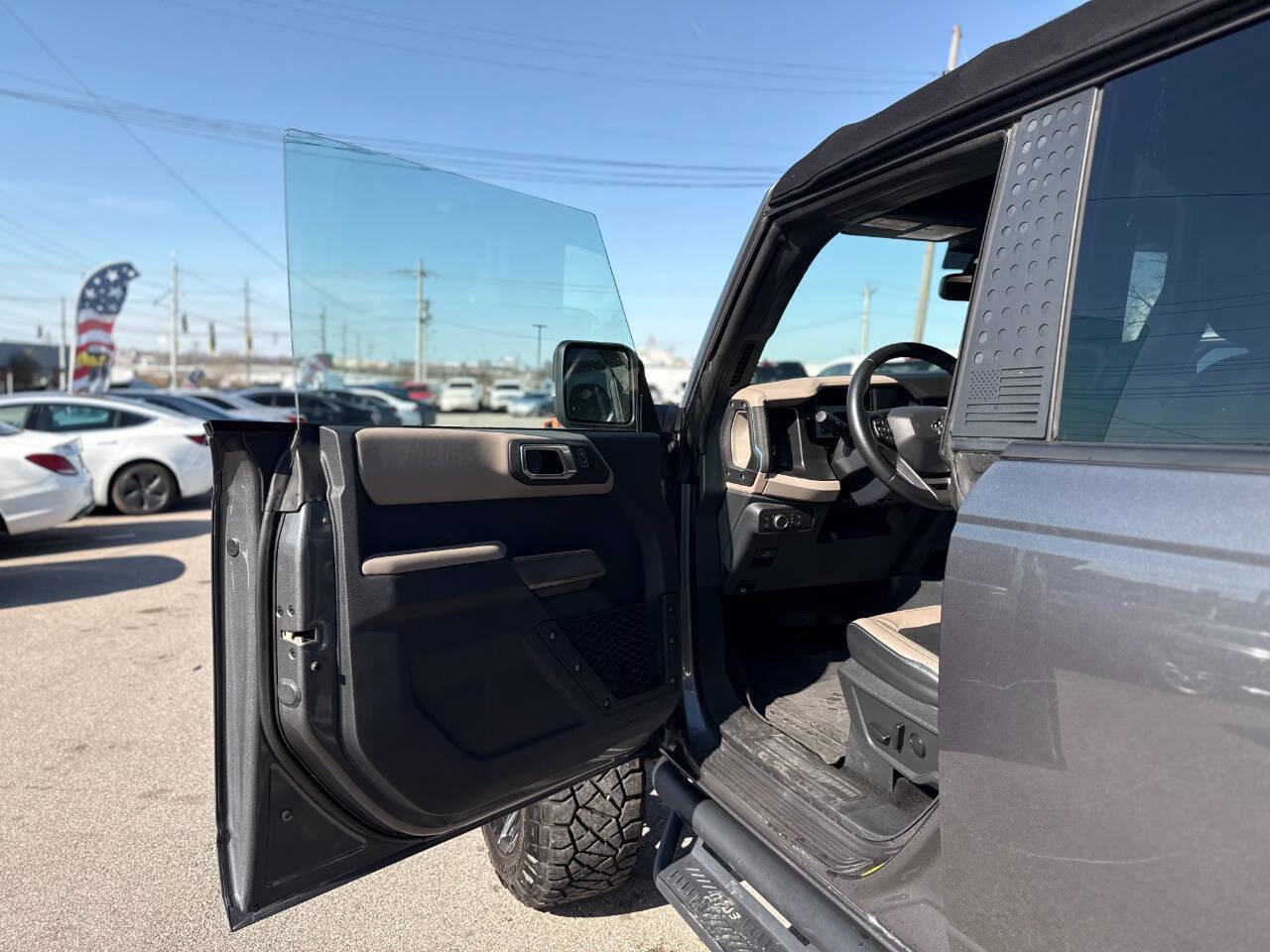 Used 2022 Ford Bronco Wildtrak image 14