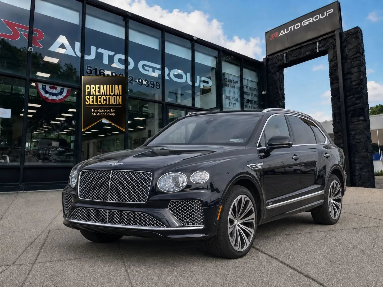 Used 2021 Bentley Bentayga AWD/4WD image 1