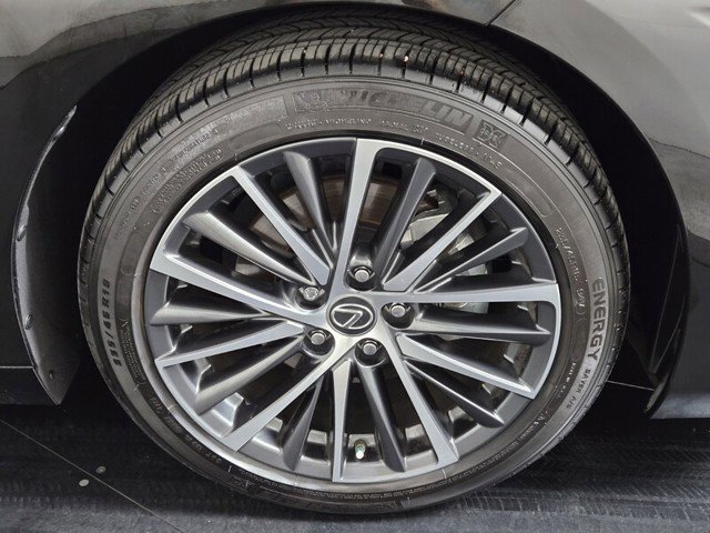 Certified 2023 Lexus ES 300h w/ Premium Package image 9