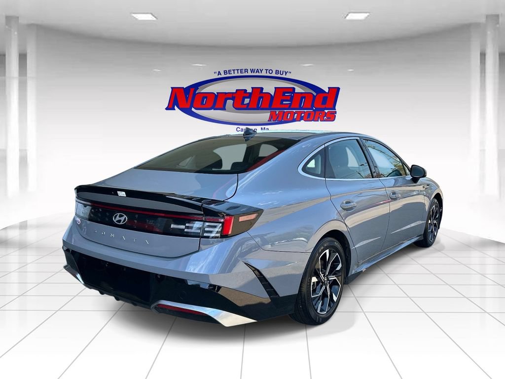 Used 2025 Hyundai Sonata SEL FWD image 3