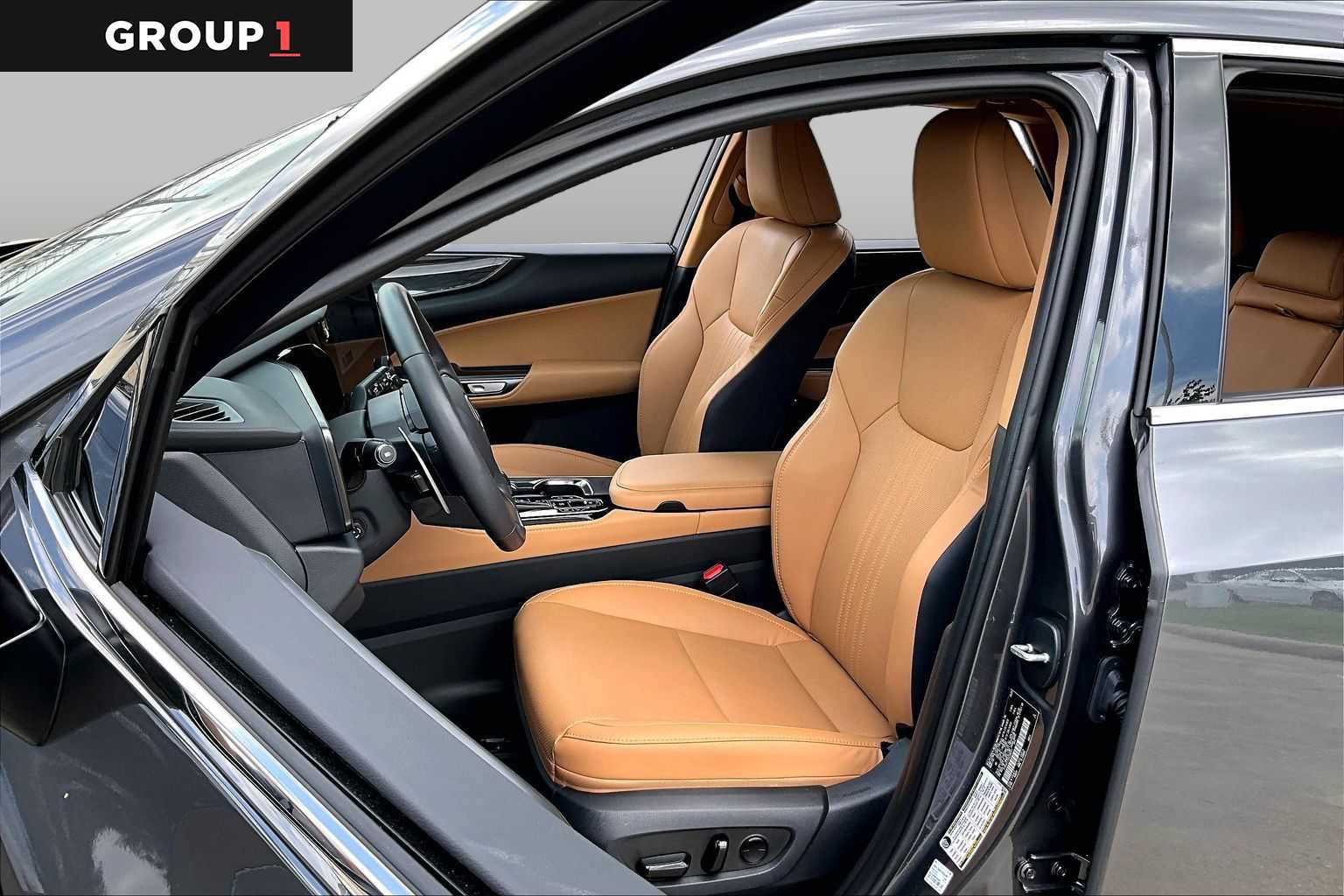 Certified 2025 Lexus NX 350 AWD w/ Accessory Package (A2) image 7