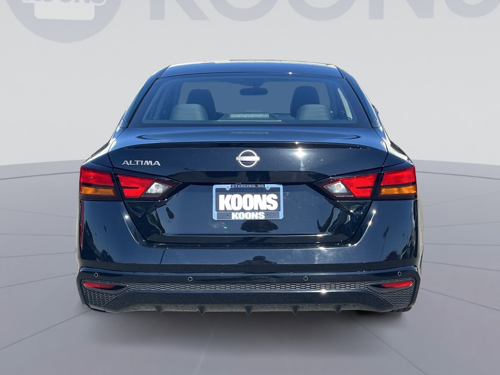 Used 2024 Nissan Altima 2.5 S FWD image 10