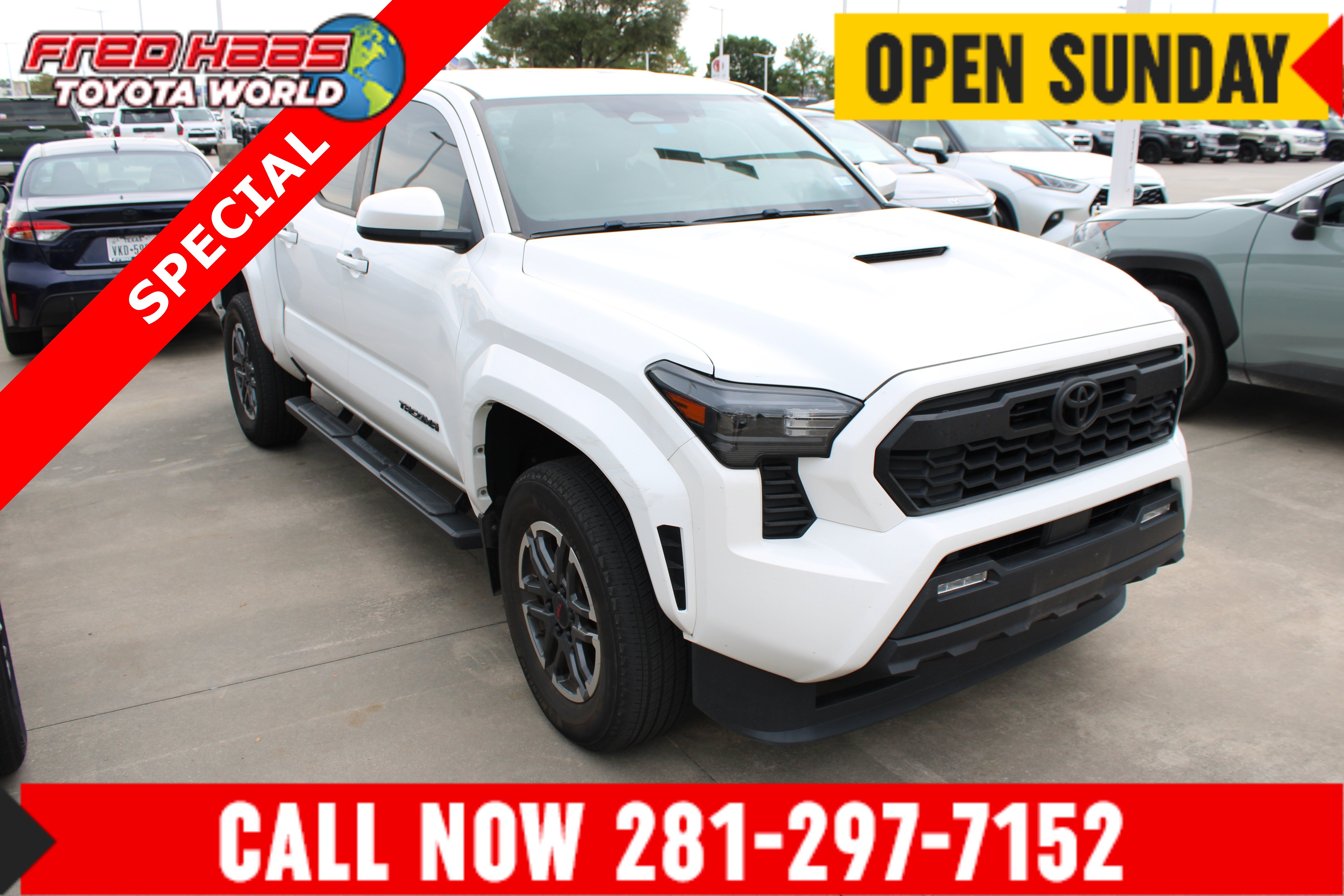 Used 2024 Toyota Tacoma TRD Sport RWD image 1