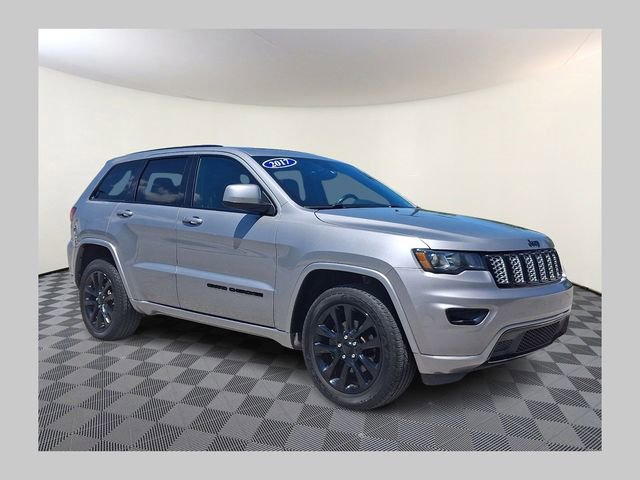 Used 2017 Jeep Grand Cherokee Altitude AWD/4WD video 1
